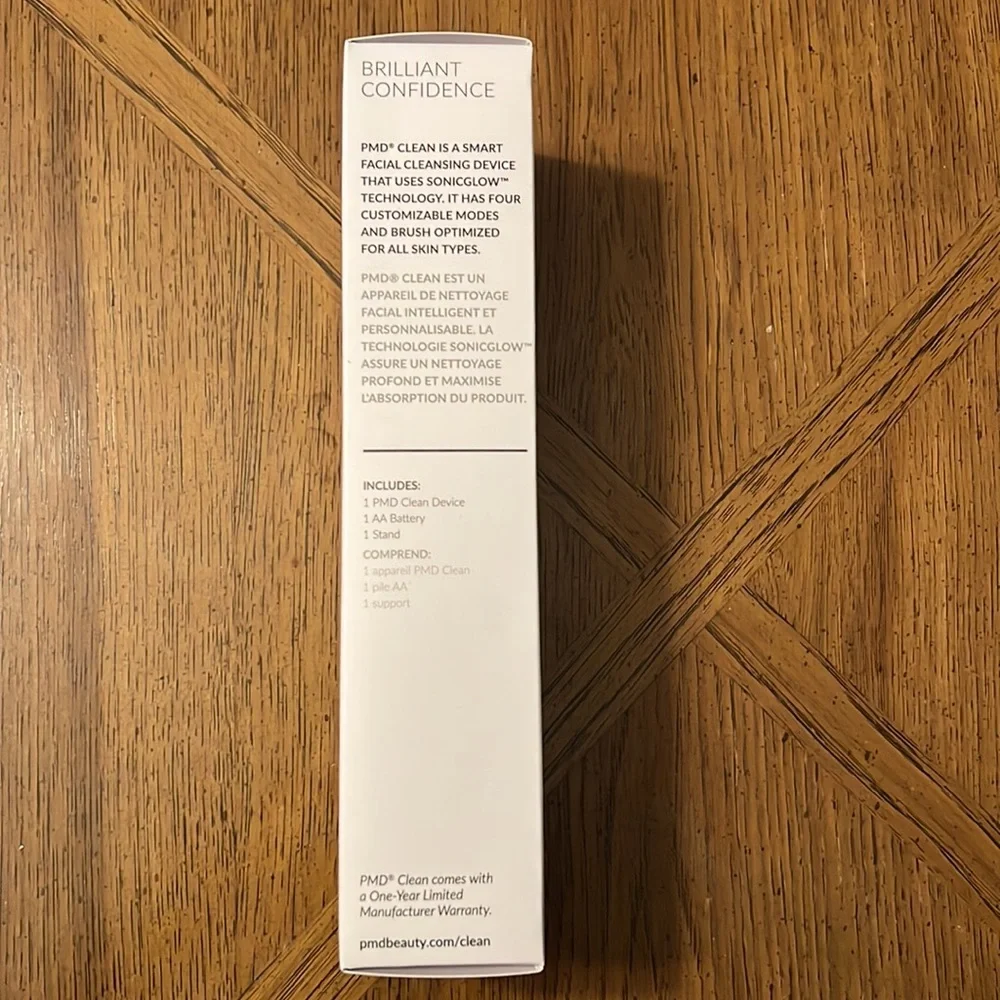 NIB Clean Smart Facial Cleansing Device by pmd - Picture 2 of 4